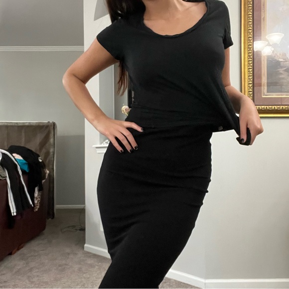 Black GAP Loose Fitting Tank Top - Picture 1 of 6